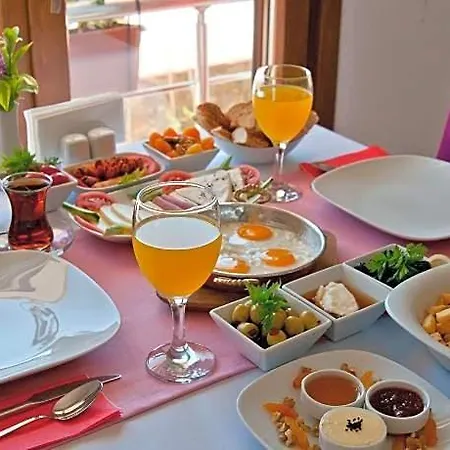 Hotell Defne 3*